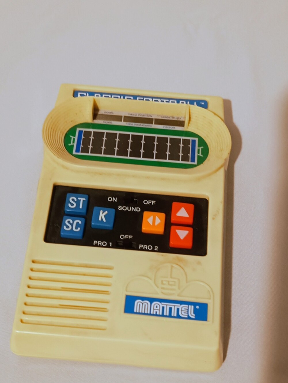🫛 Vintage 2000 Mattel “Classic Football” handheld electronic game